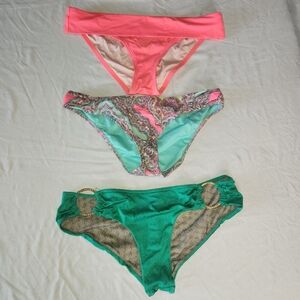 Victoria's Secret Lot of 3 Bikini Bottoms Knockout Size M Multicolor Logo